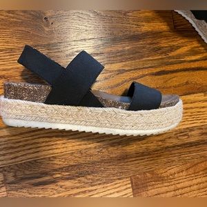 Madden girl platform sandal black size 6